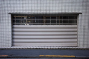 How To Choose the Best Rolling Shutters for Dubai Commercial Properties